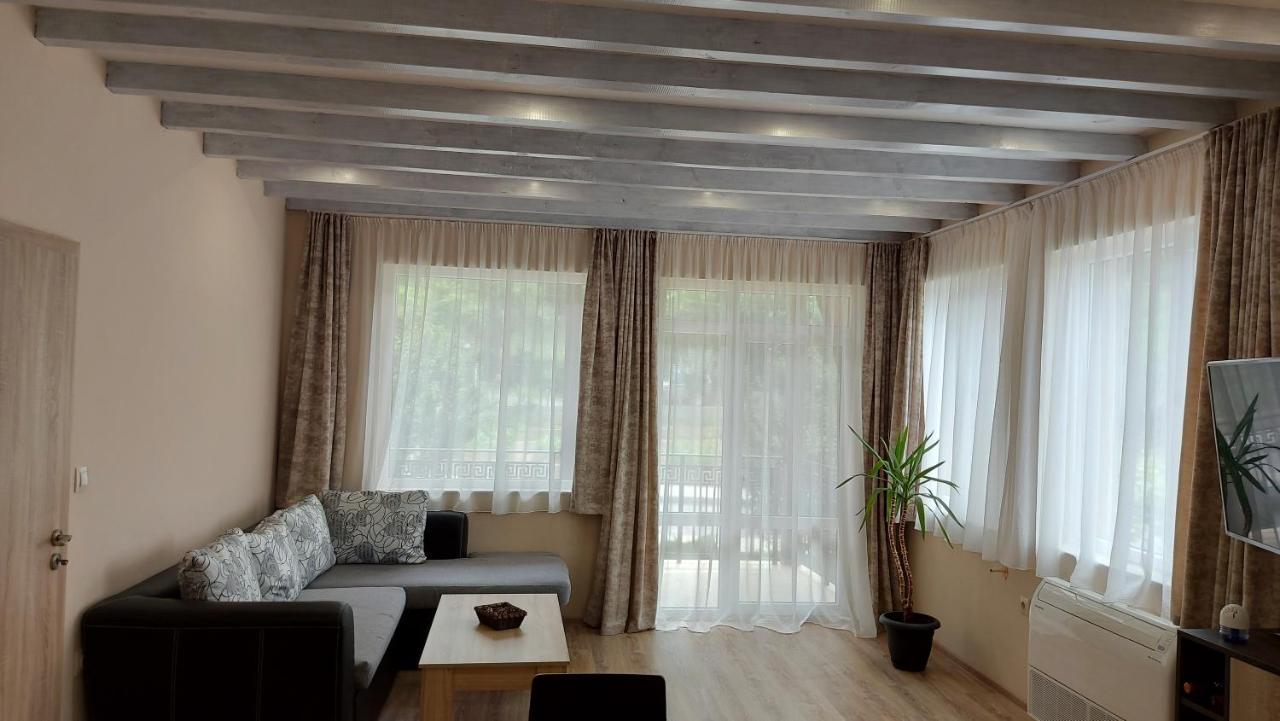 Forest Apartment Sapareva Banya Bagian luar foto
